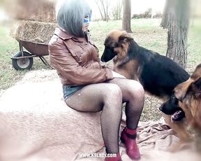 Порно с псиной девушки Ариэль на сене. K9lady lucky dog porn